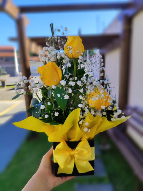 Arranjo Com 3 Rosas Amarelas - Imagem 3